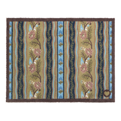 Hug Rug Floral Ribbon Motif