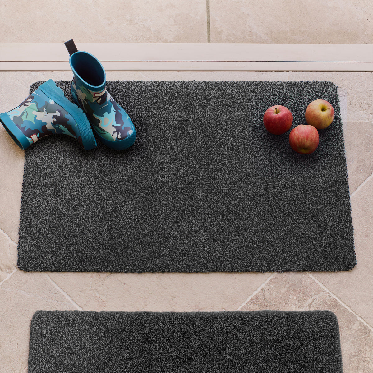 Hug Rug - Plain Charcoal