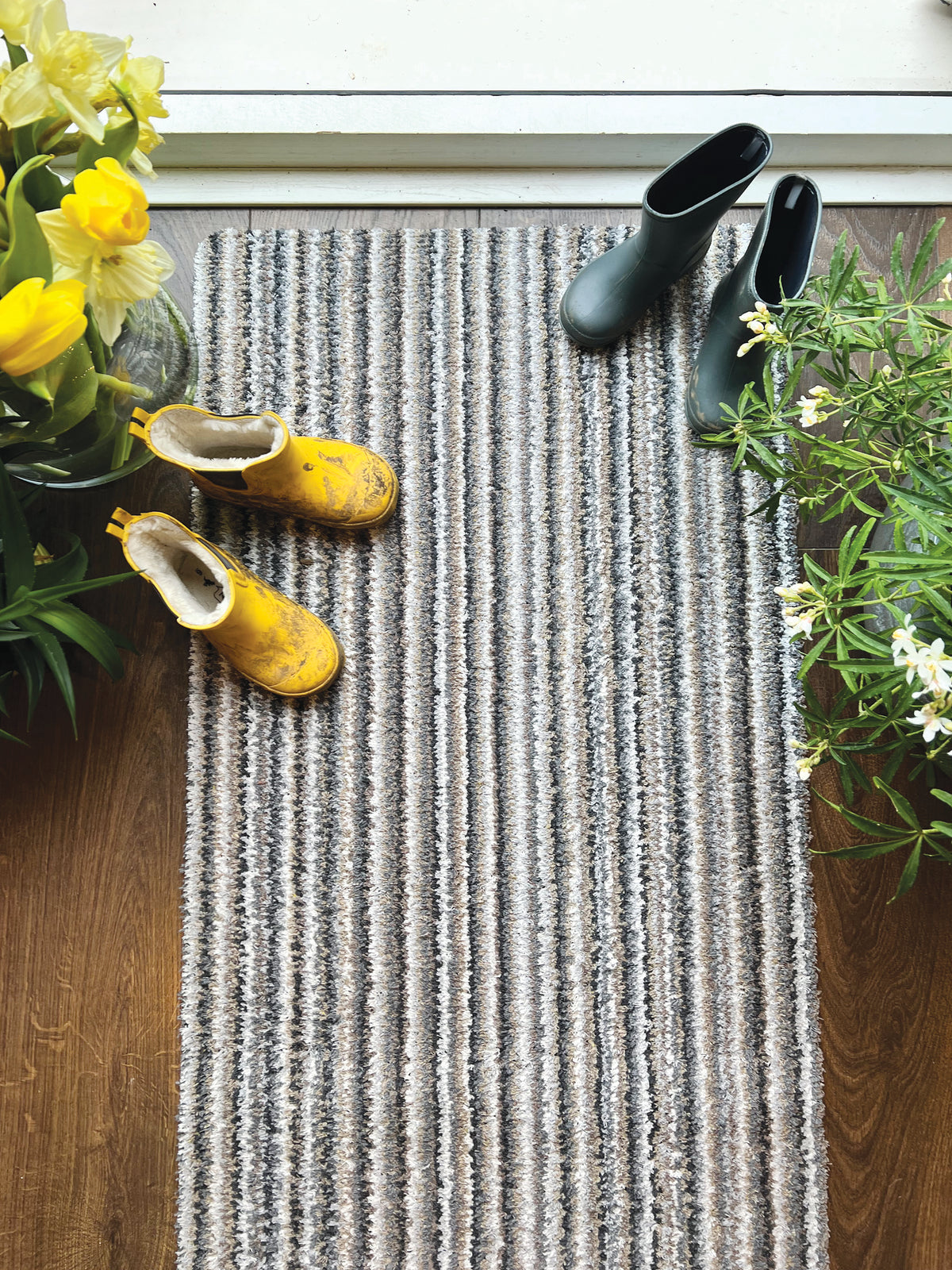 Hug Rug Select - Portland Stone Stripe