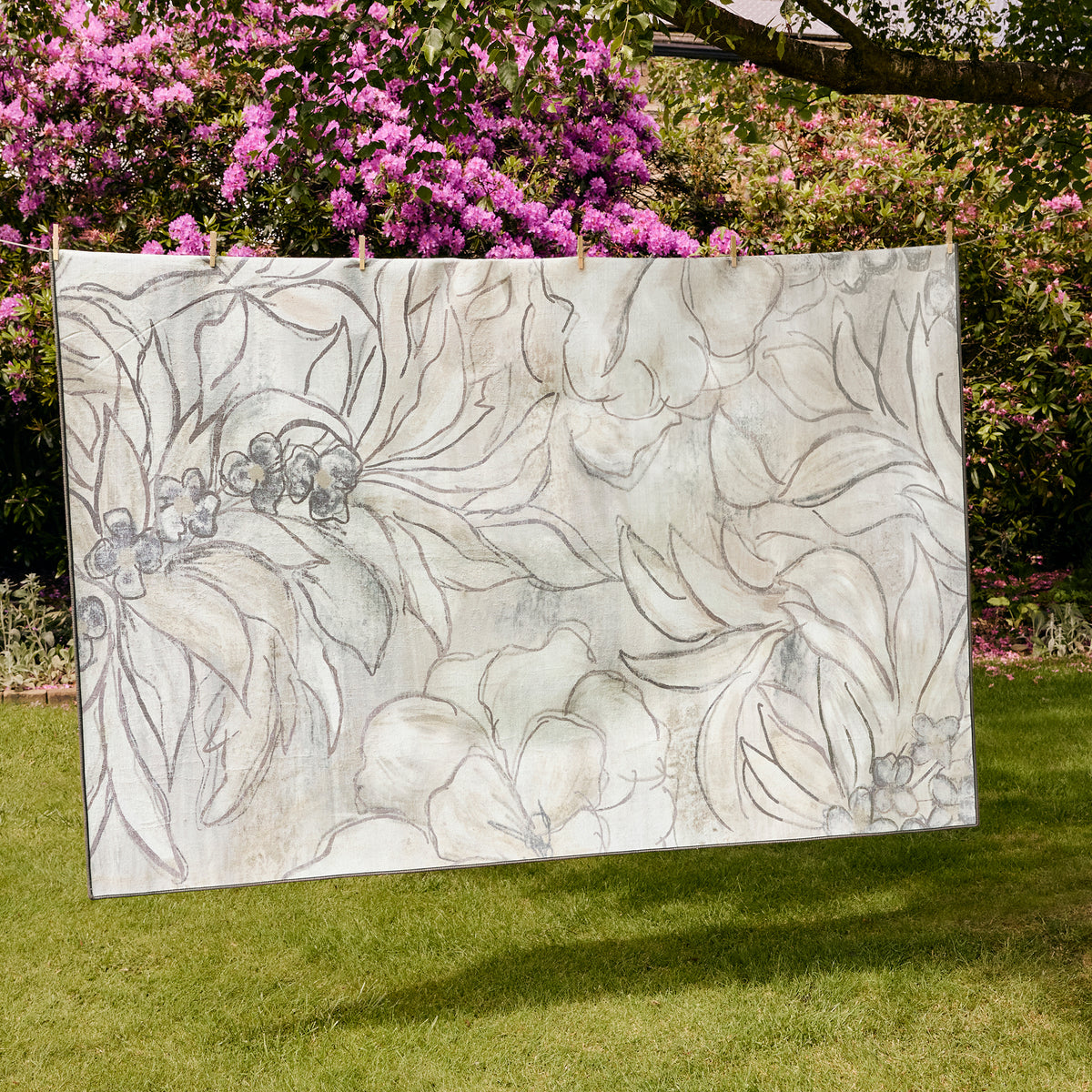 Hug Rug Eco-Washable Art Floral