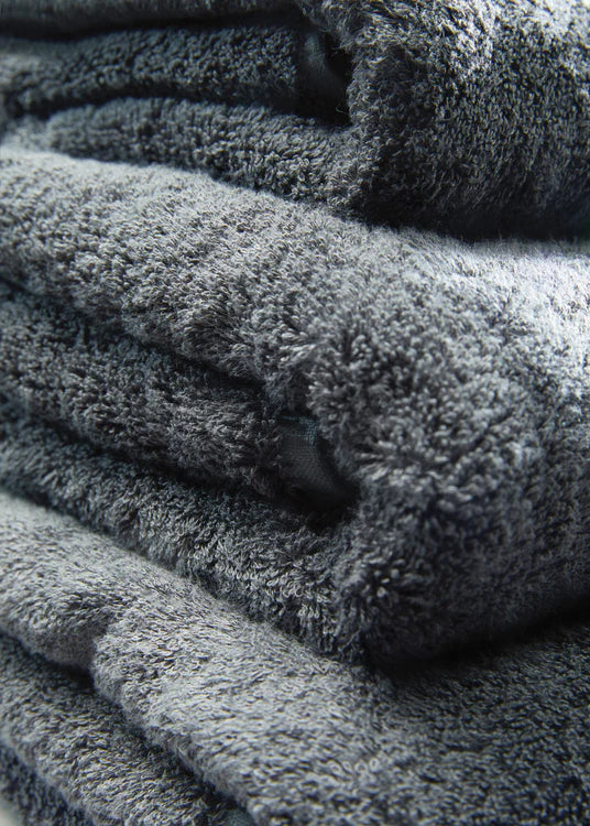 Hug Bamboo Towel Graphite