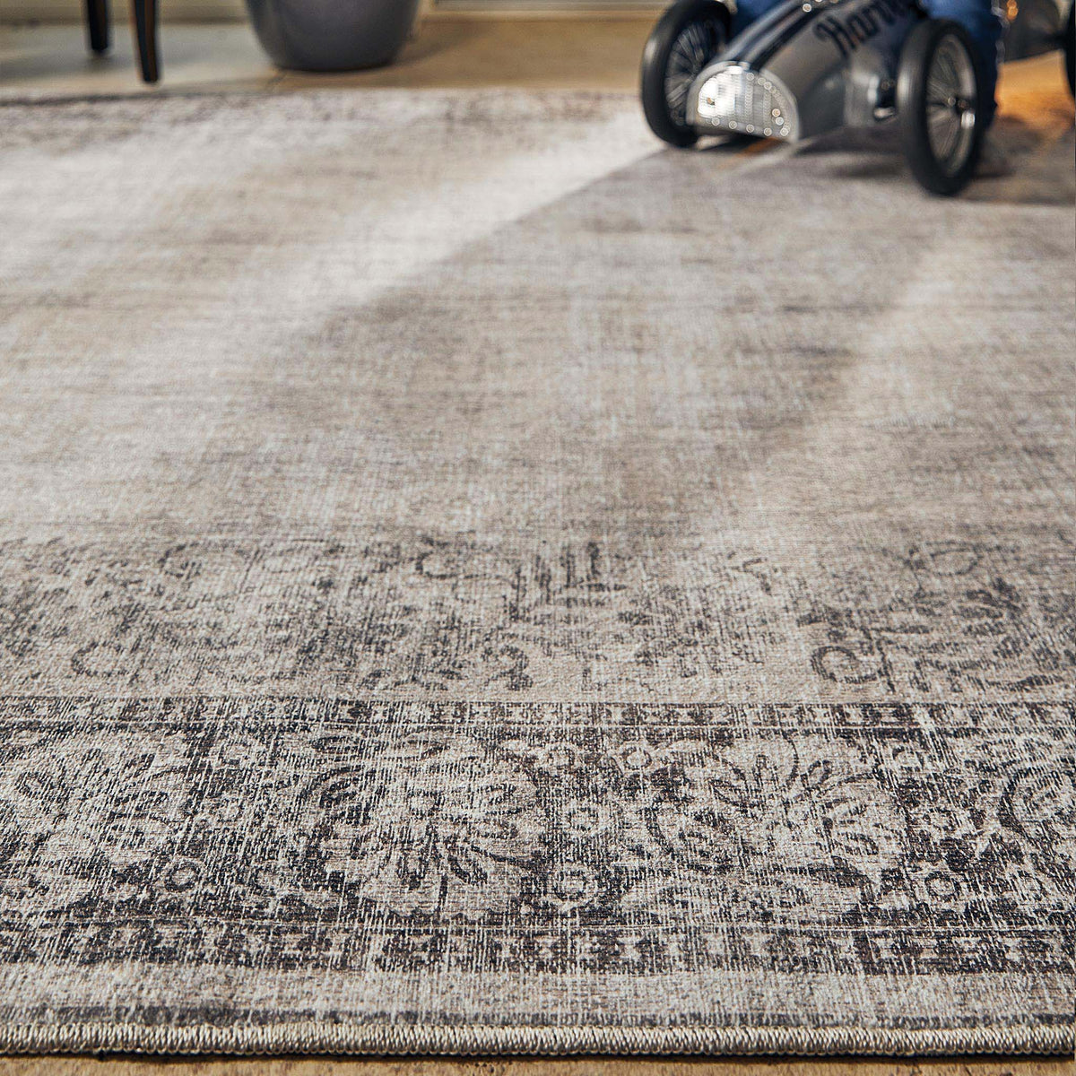 Hug Rug Eco-Washable Brocade Border