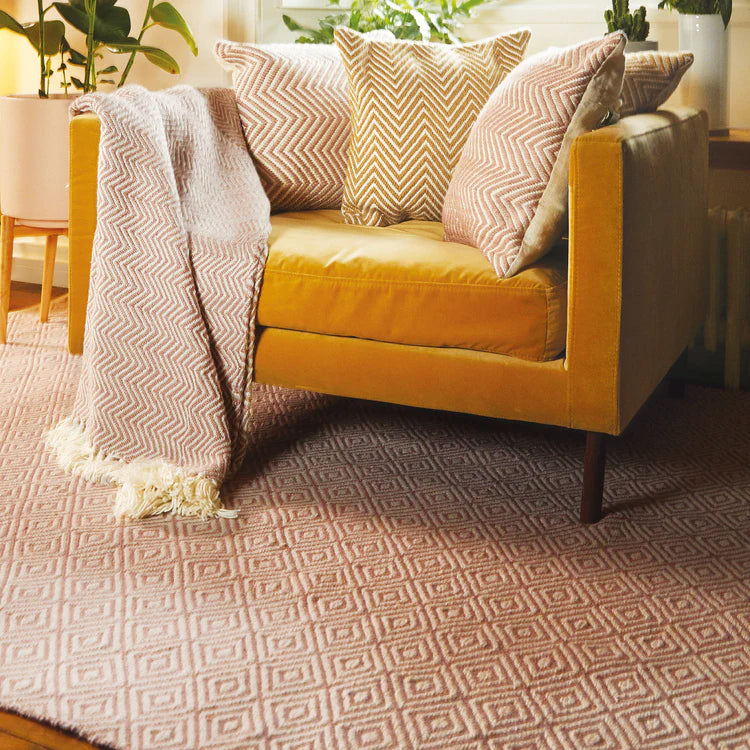 Hug Rug Woven Diamond Rug Rose