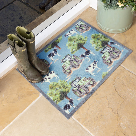Hug Rug Farmyard Tractors & Cows