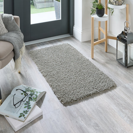 MadeNorth Shaggy Ghost Grey Rug