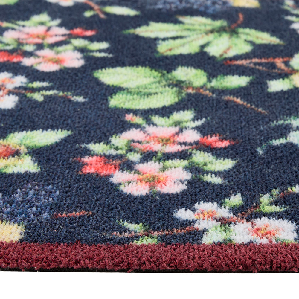 Hug Rug Hedgerows & Berries