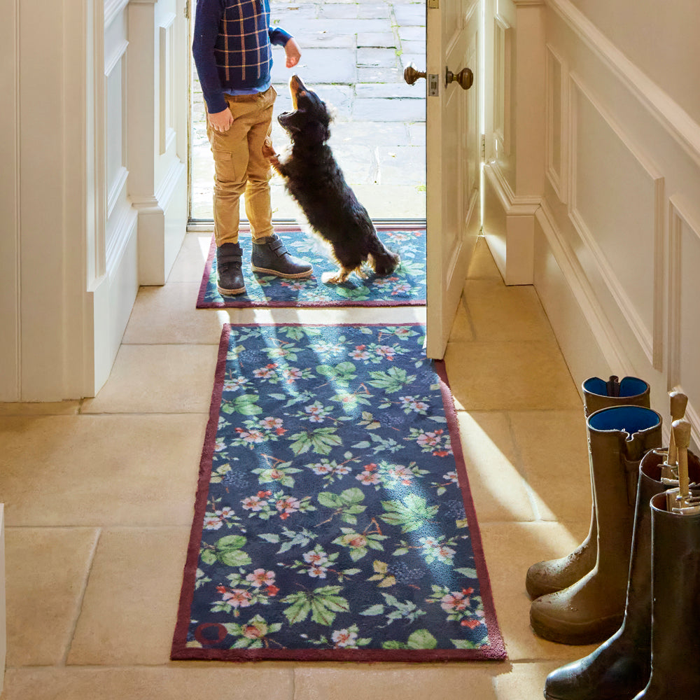 Hug Rug Hedgerows & Berries