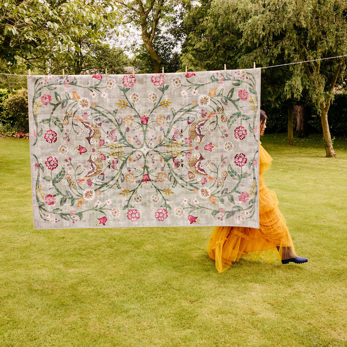 Hug Rug Red Hug Rug Eco-Washable Heritage Garden - Phoenox Textiles