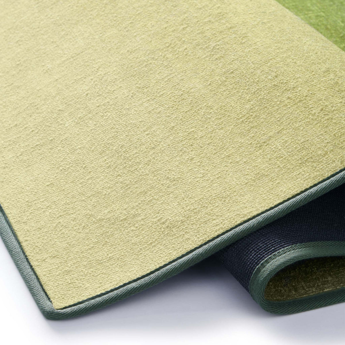 Hug Rug x Livingetc Eco-Washable Ombre Celery Rug