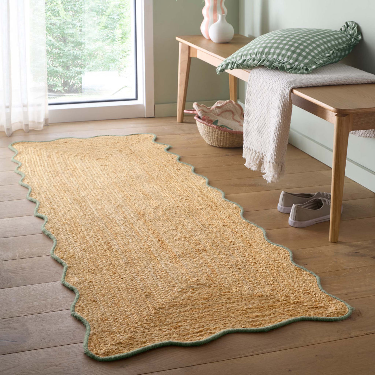 Origins Jute Scalloped Edge Green Rug
