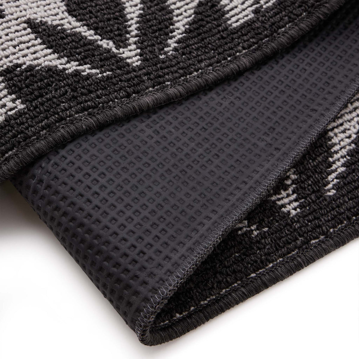 My Mat Stain Resistant Leaf Silver & Charcoal Detail. Washable doormat featuring a repeated leaf pattern against a silver background.