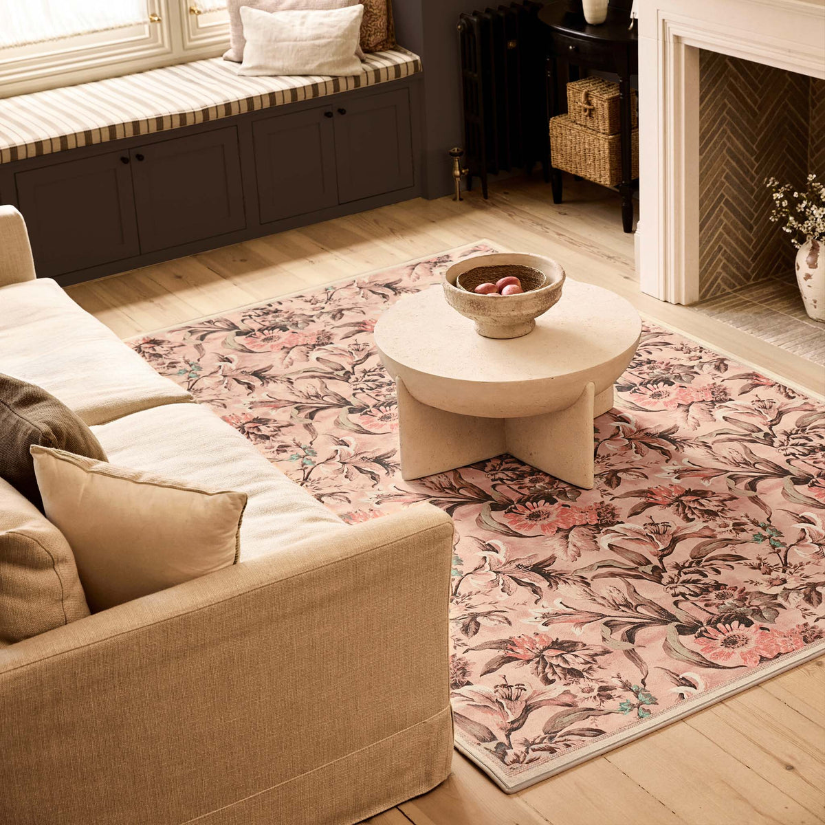 Hug Rug X Graham & Brown Lys Pink Eco-Washable