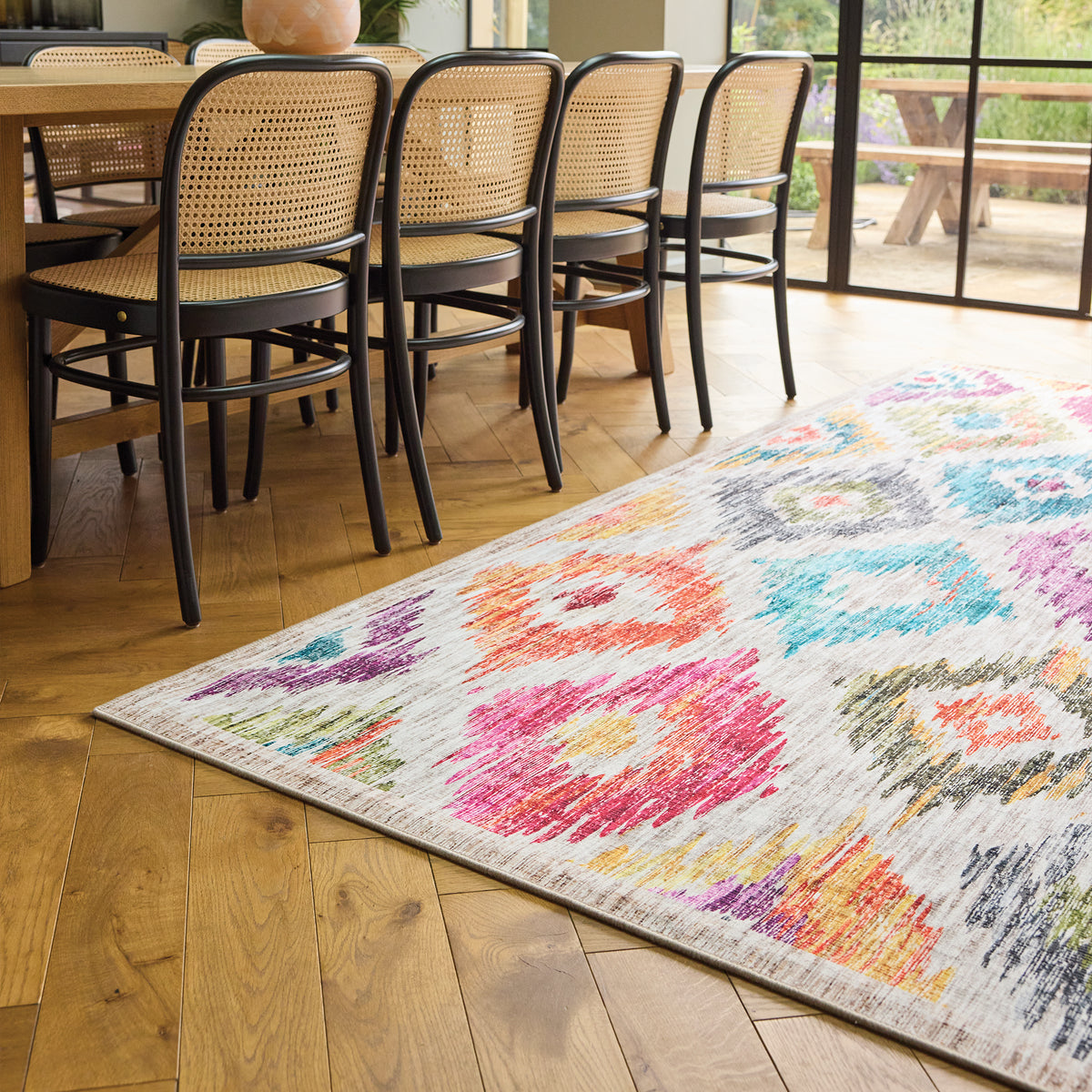 Hug Rug Eco-Washable Painted Ikat