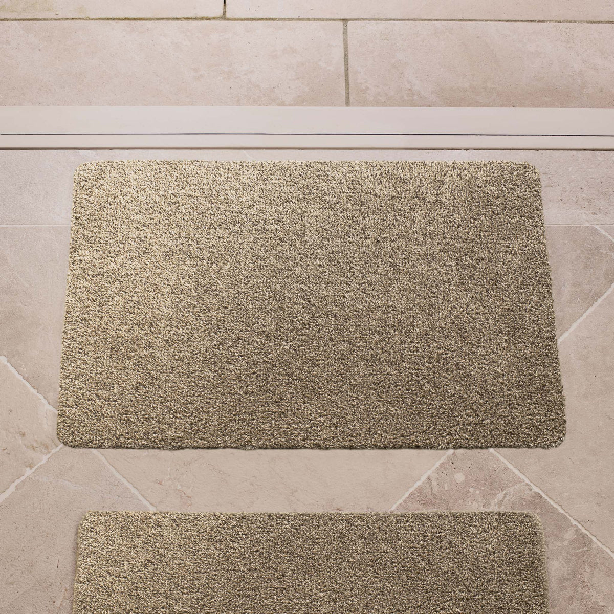 Hug Rug - Plain Linen