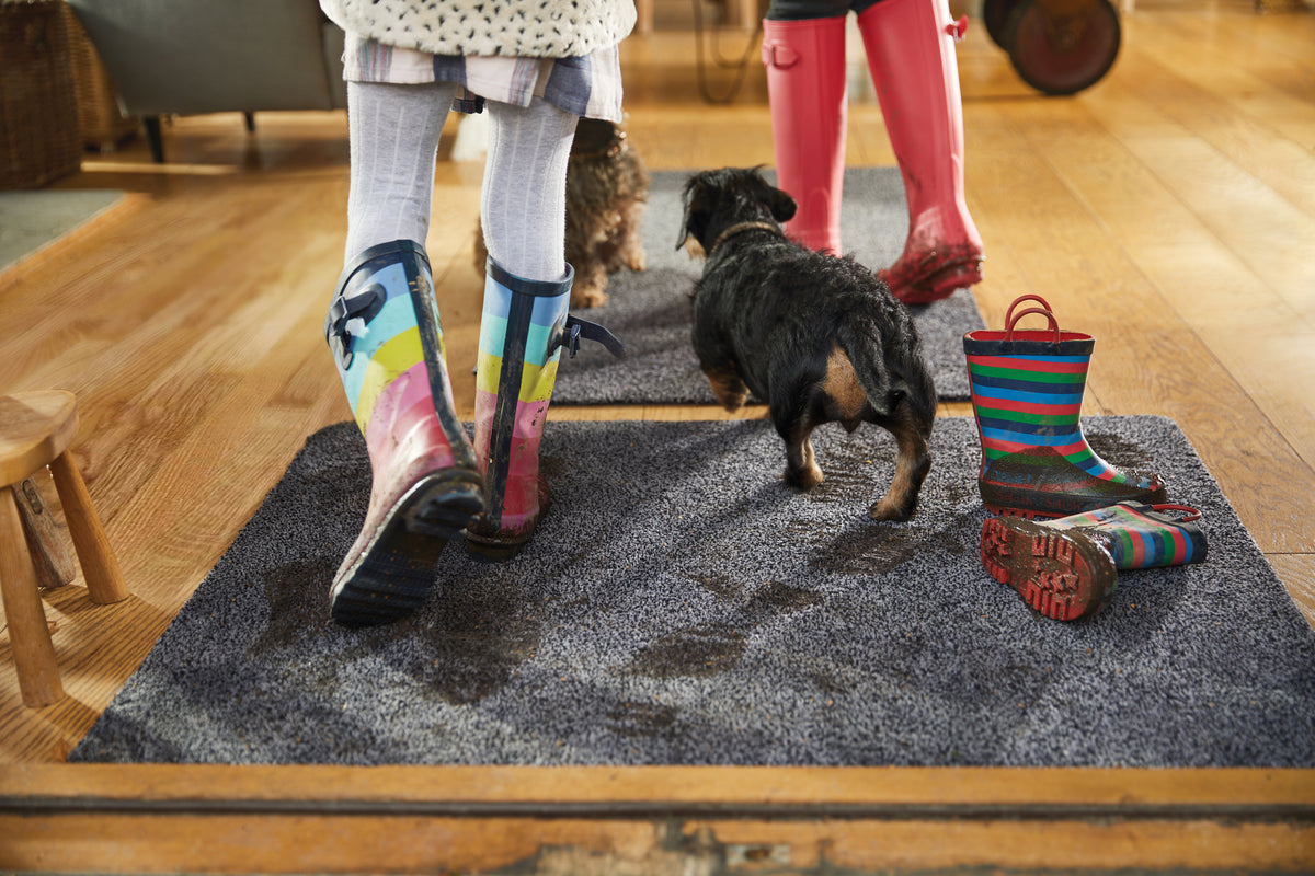 Hug Rug - Plain Charcoal