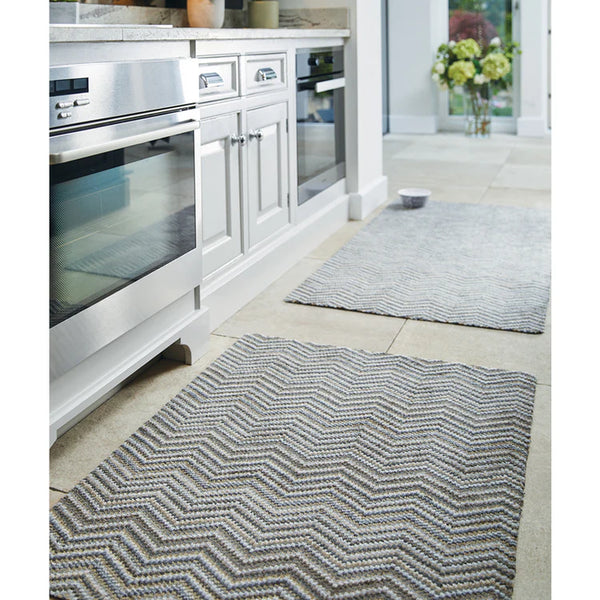 Hug Rug Select - Portland Stone Zigzag