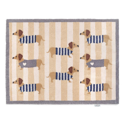 Hug Rug Sausage Dog Chic