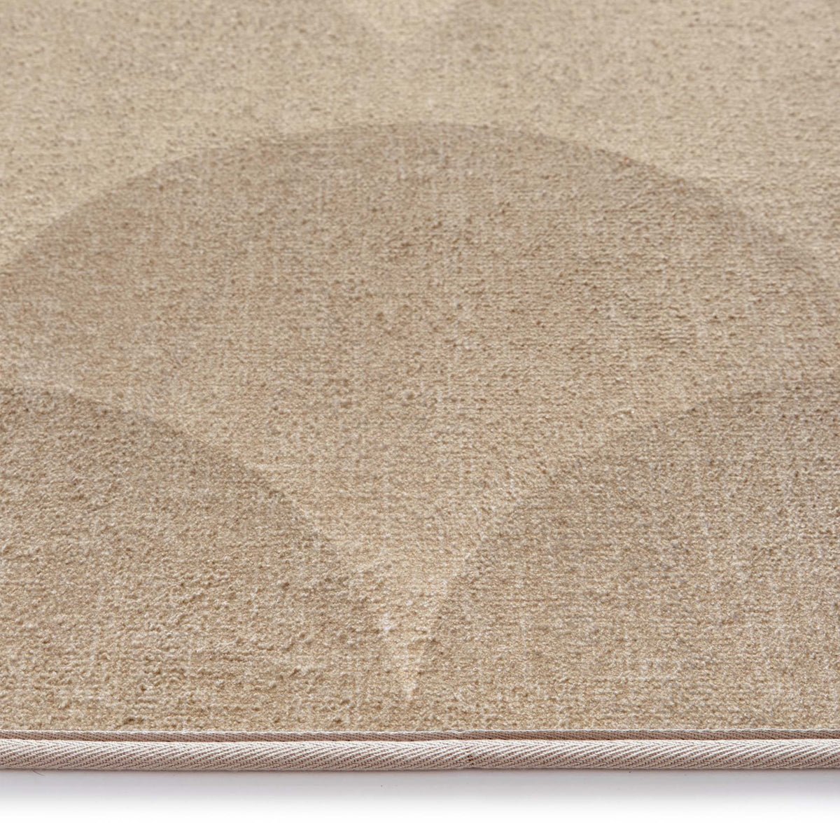 Hug Rug x Livingetc Eco-Washable Scalloped Ombre Natural