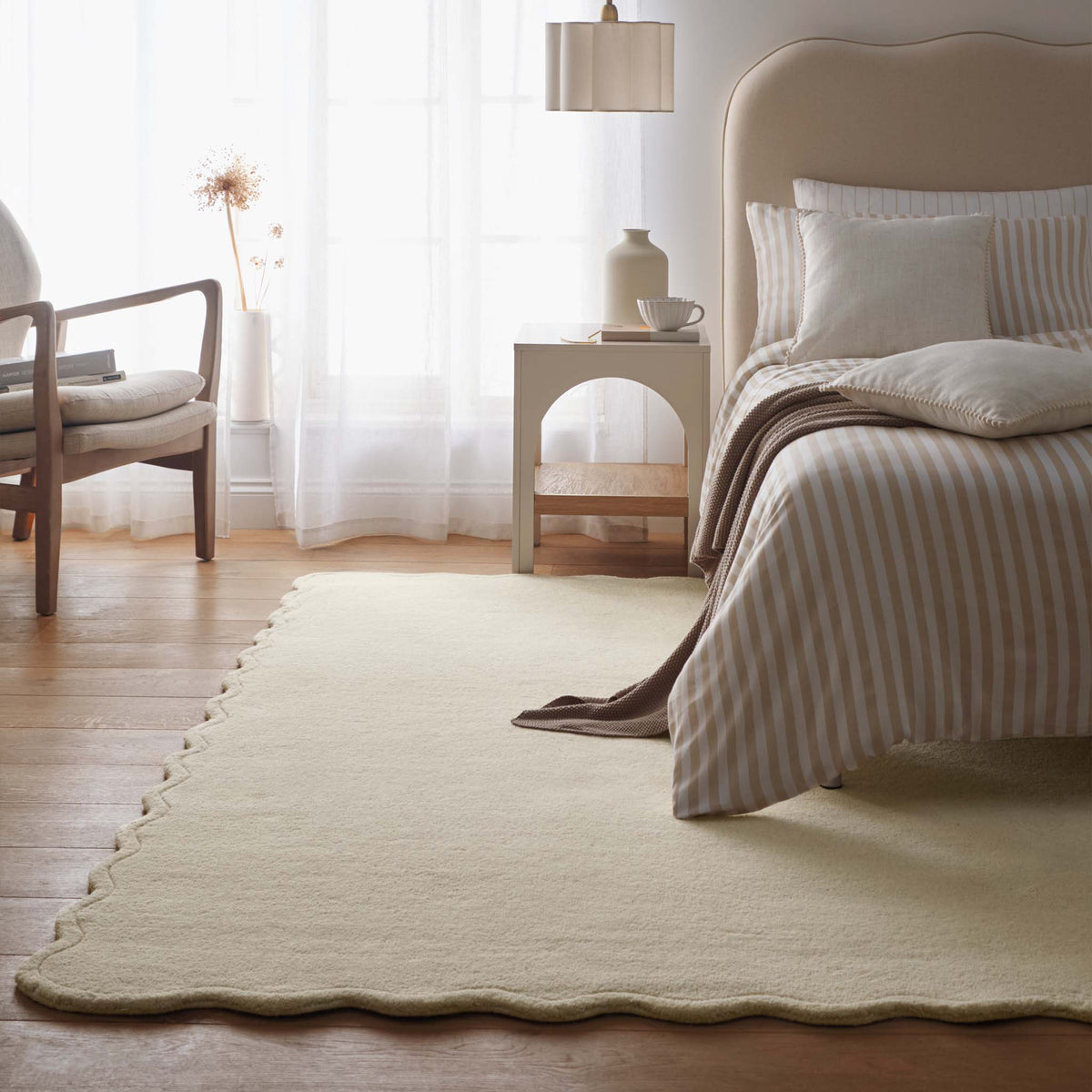 Origin Scalloped Elsie Cream