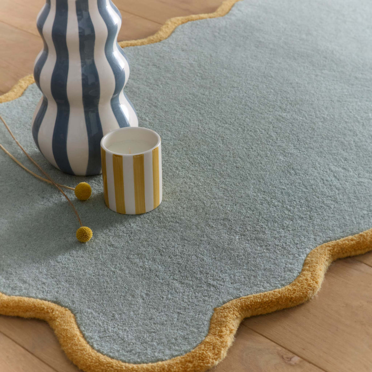 Origins Scalloped Elsie Duck Egg/Ochre
