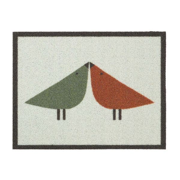 Hug Rug Outdoor Lintu Rust\Green. Made from ECONYL regnerated yarn featuring two Lintu Birds.