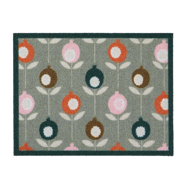 Pepino Green Outdoor Doormat. Made from ECONYL regenerated yarn featuring a floral design.