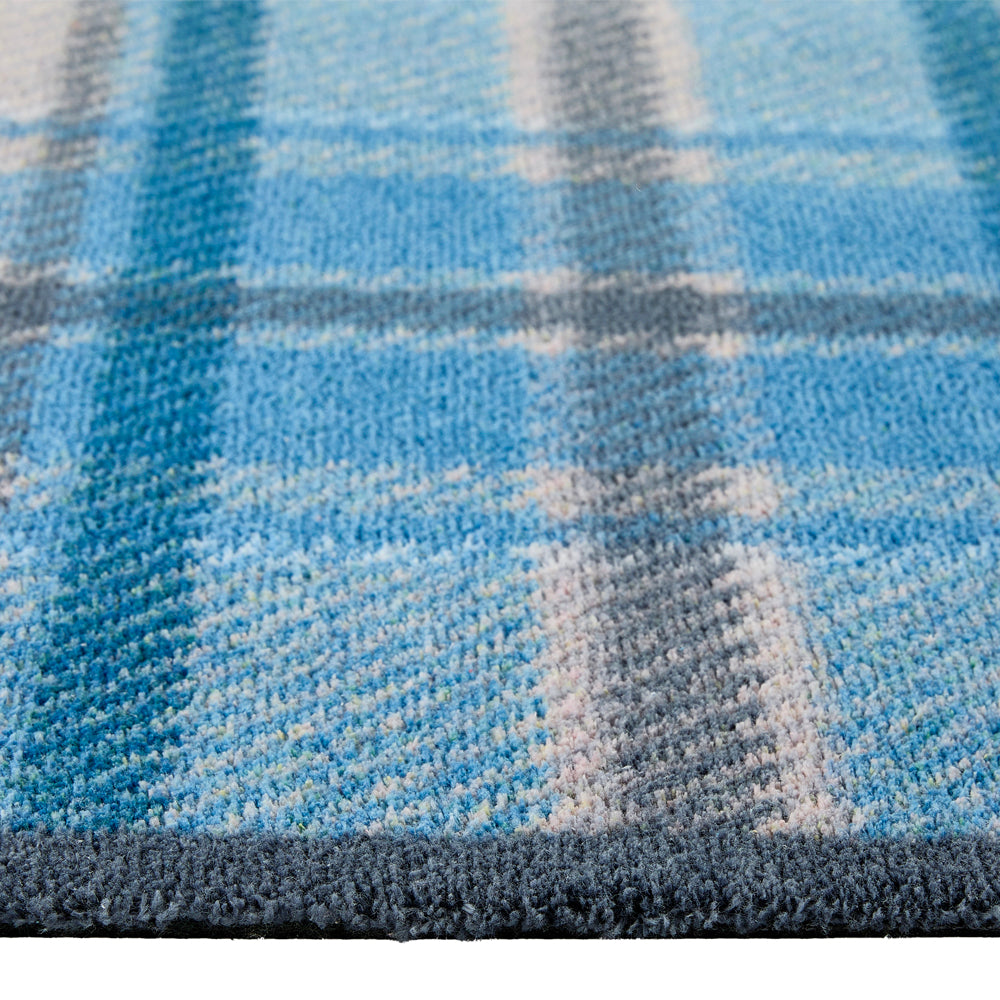 Hug Rug Tartan Blue