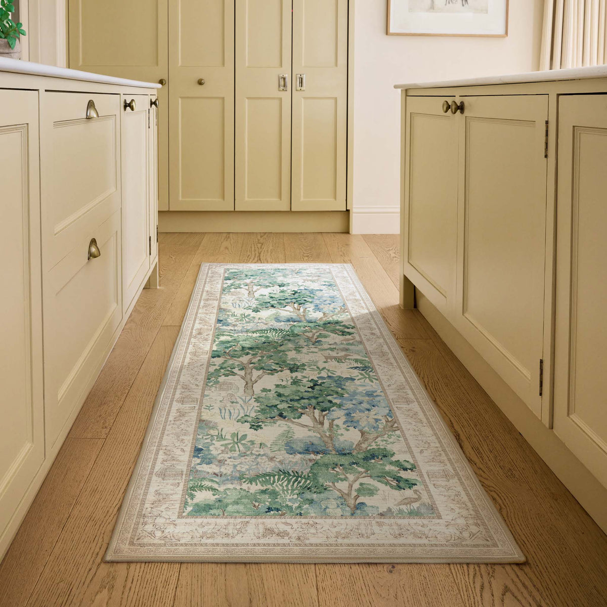 Highgrove by Sanderson x Hug Rug Eco-Washable The Stumpery Fern