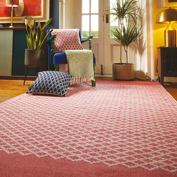 Hug Rug Woven Trellis Rug Coral Pink