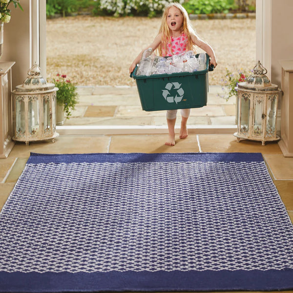 Hug Rug Woven Trellis Rug Navy