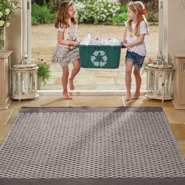 Hug Rug Woven Trellis Rug Warm Grey