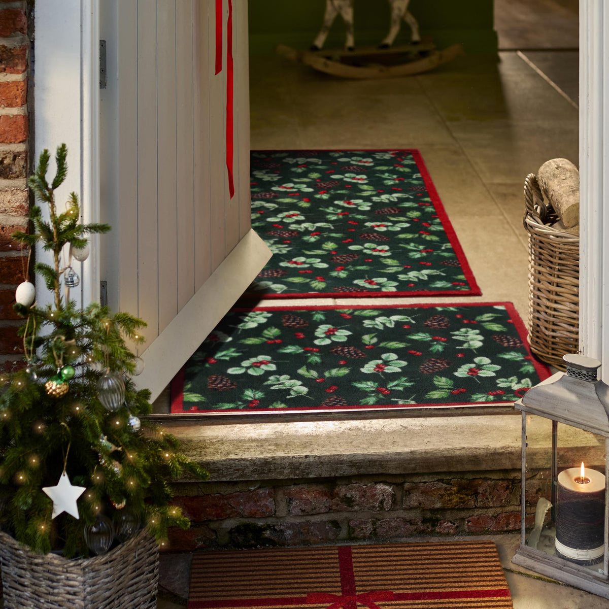 Hug Rug Winter Berries