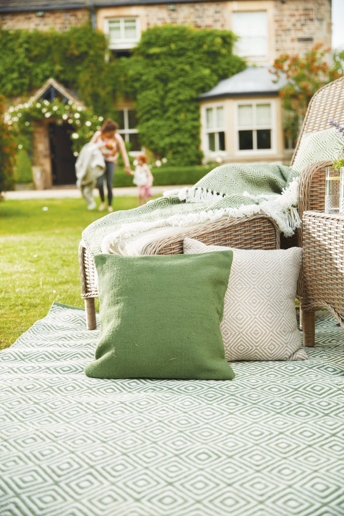 Hug Rug Woven Diamond Rug Dark Green