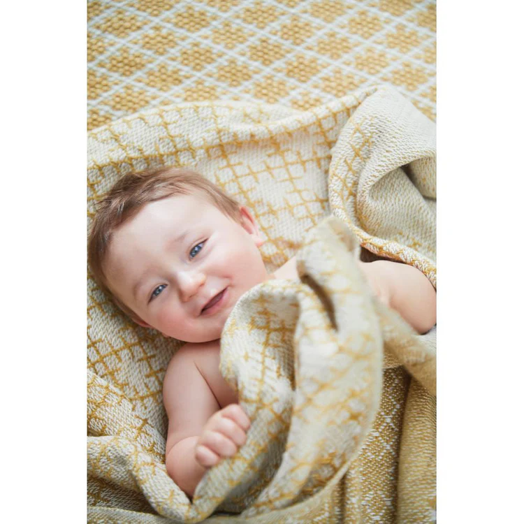 Hug Rug Woven Trellis Throw Gold - Phoenox Textiles